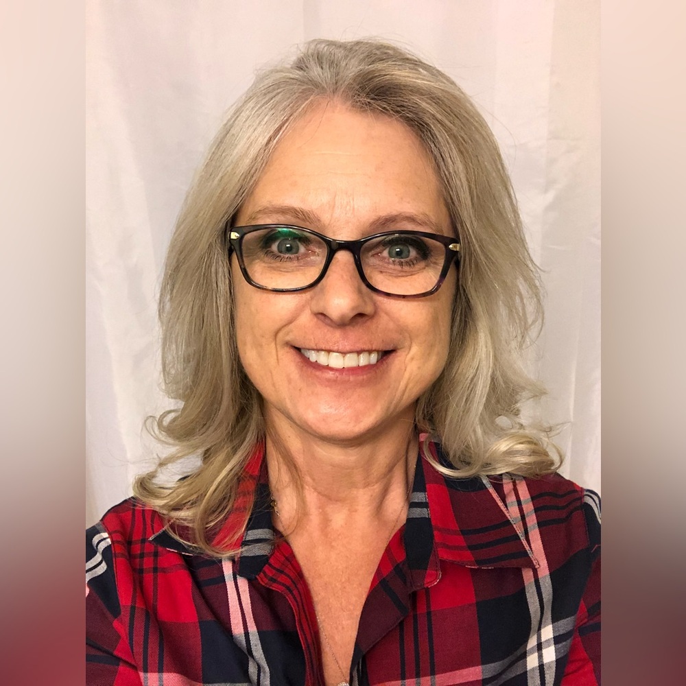 Meet your Posher, Lynda